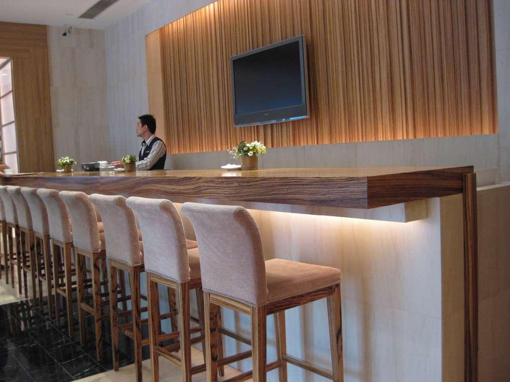 Gloucester Luk Kwok Hongkong Restaurant billede